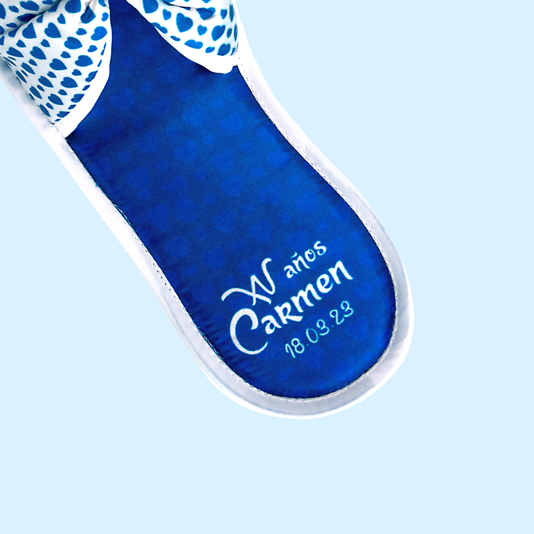 Pantuflas XV moño corazones azul